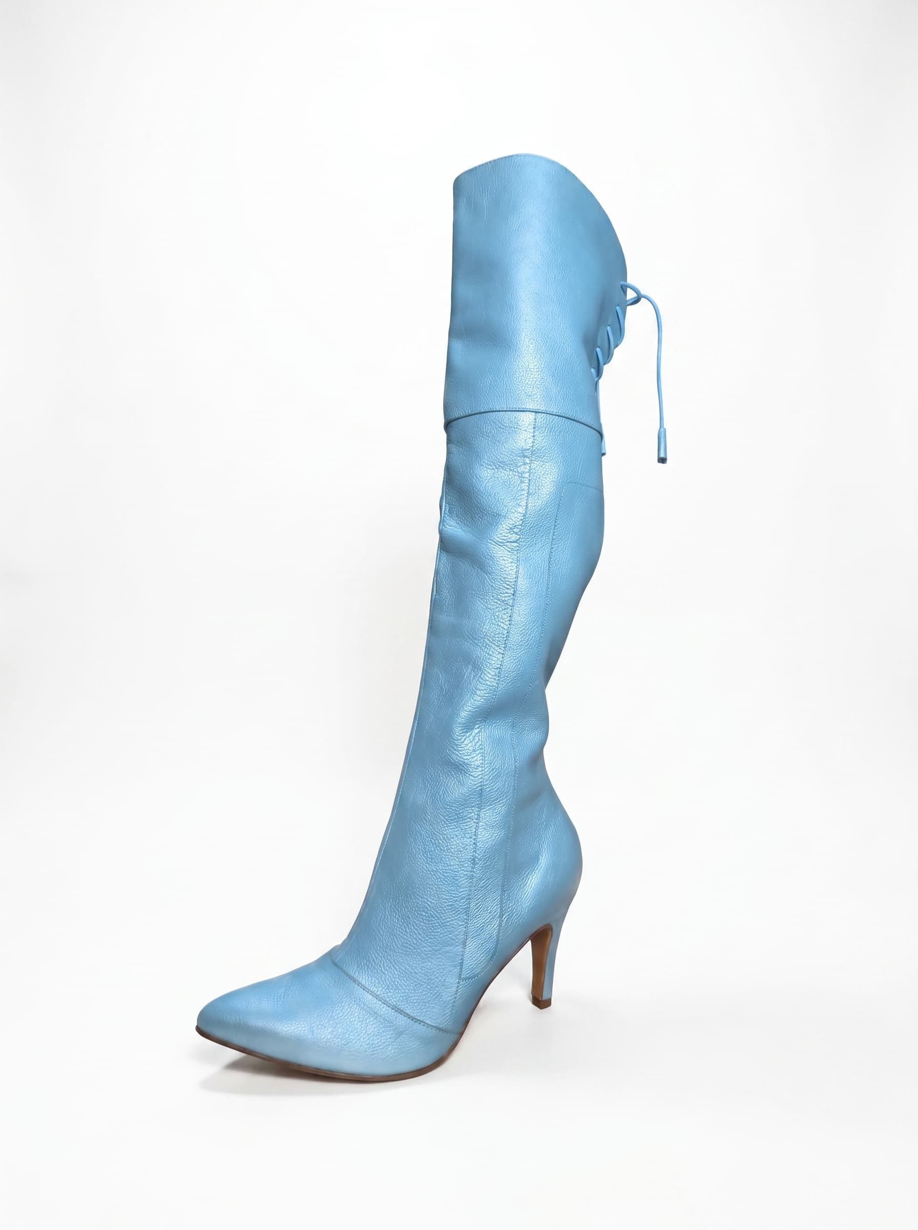 REINA BUCANERA - CELESTE, botas de cuero celeste para mujer