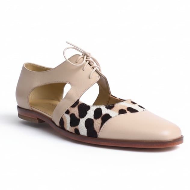 NARA BEIGE, oxford de cuero beige para mujer — D'Poder — vista 1